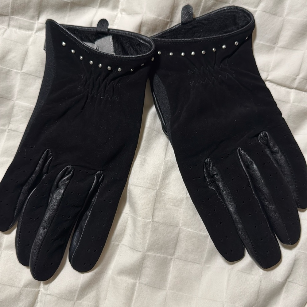 Gloves